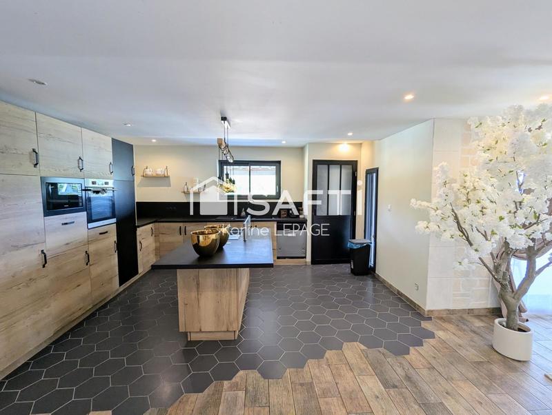 Maison - 175 m² - 7 pièces