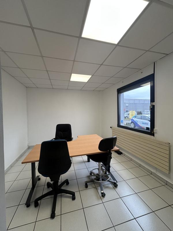 Local commercial - 215 m²