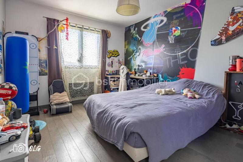 Maison - 208 m² - 6 pièces