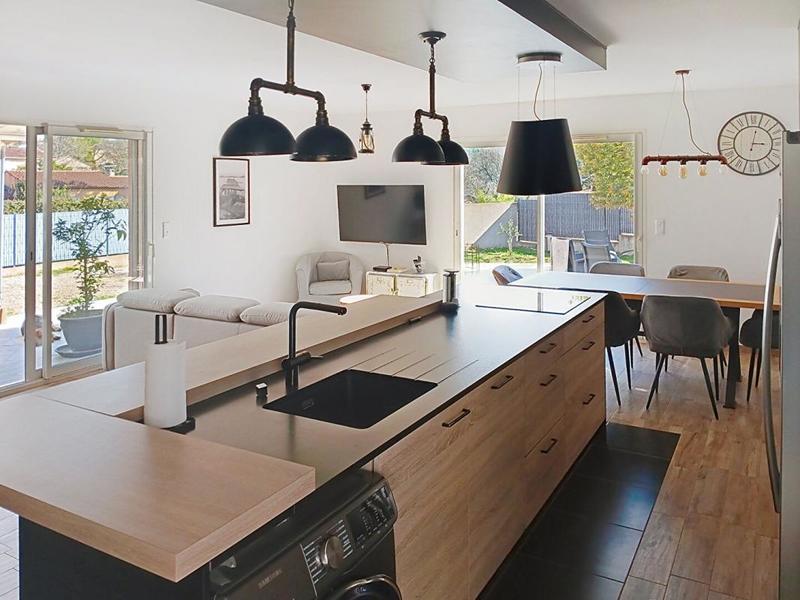 Maison - 105 m² - 5 pièces