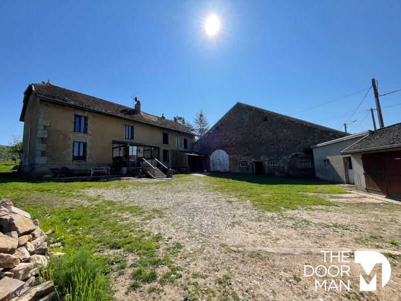 Corps de ferme - 218 m² - 7 pièces