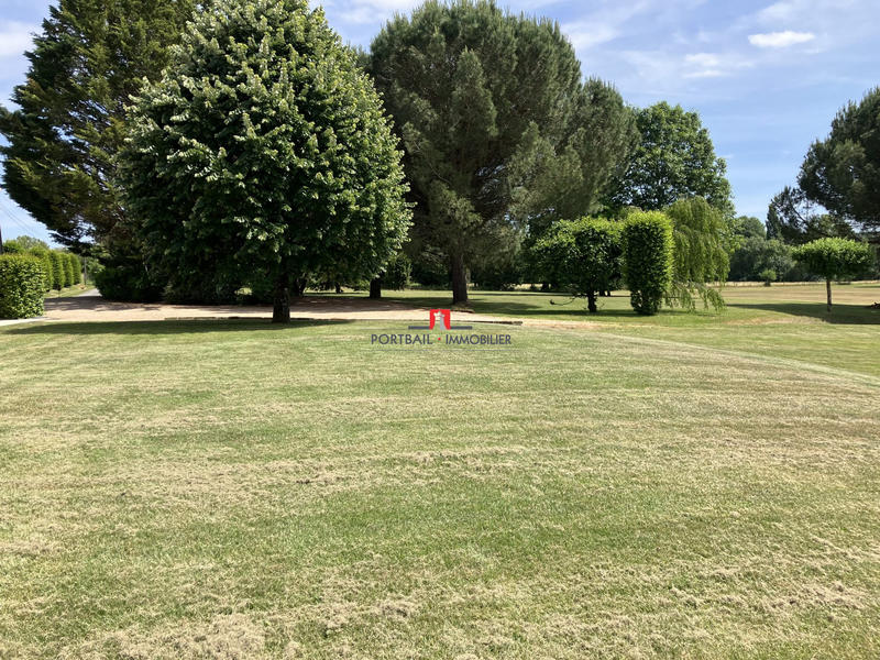 Maison - 228 m² - 6 pièces