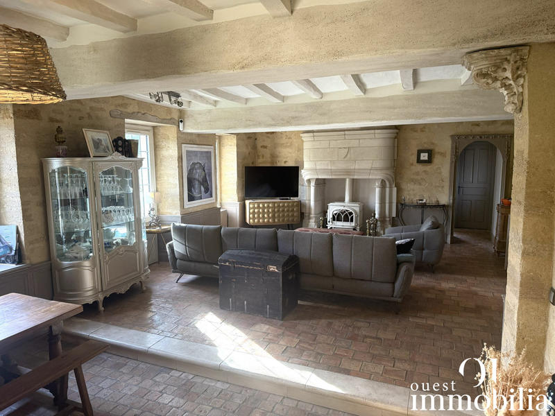 Maison - 206 m² - 8 pièces