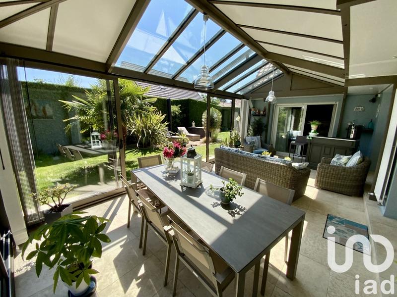 Maison - 221 m² - 9 pièces