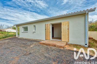 Maison - 122 m² - 5 pièces