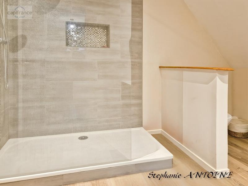 Maison - 284 m² - 9 pièces