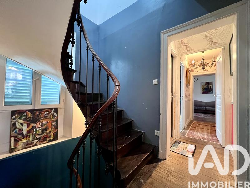 Maison de village - 250 m² - 7 pièces