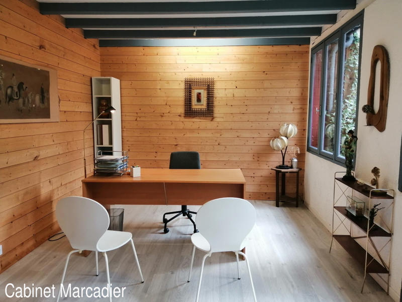 Local commercial - 155 m² - 6 pièces