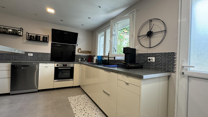 Maison - 110 m² - 4 pièces