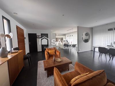 Maison - 160 m² - 7 pièces