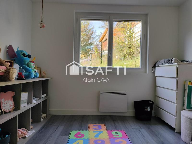 Maison - 105 m² - 4 pièces