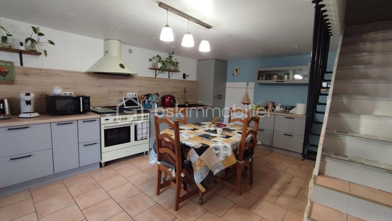 Maison - 190 m² - 7 pièces