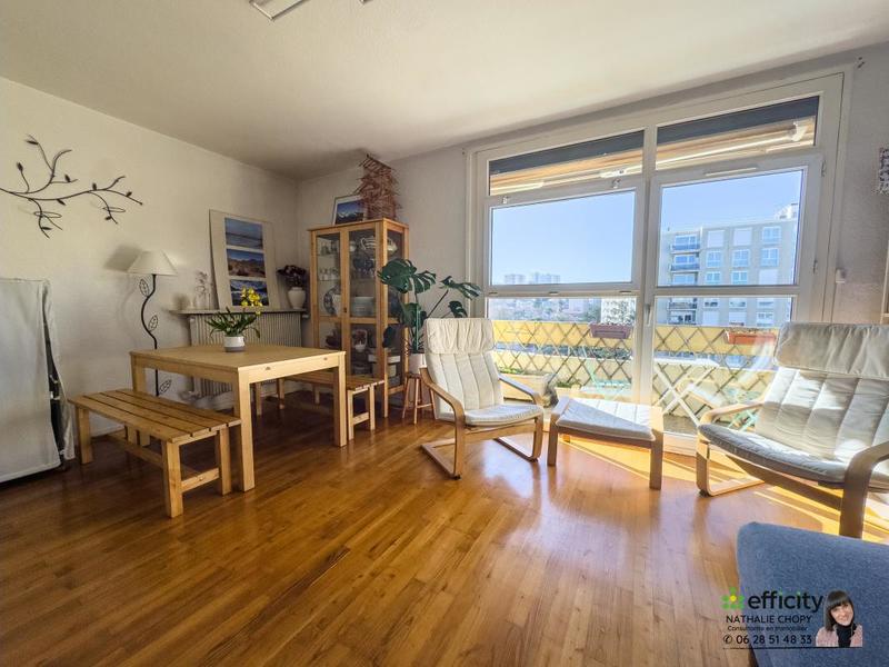 Appartement - 83 m² - 4 pièces