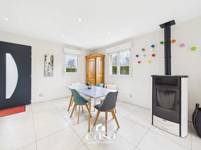 Maison - 107 m² - 6 pièces