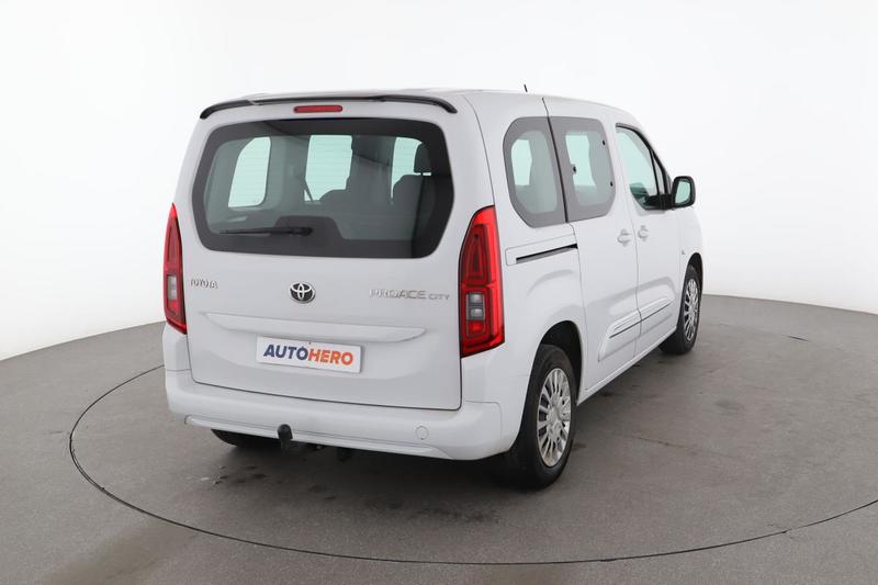 Toyota Proace City Verso Medium 1.5 d-4d Dynamic 100 ch