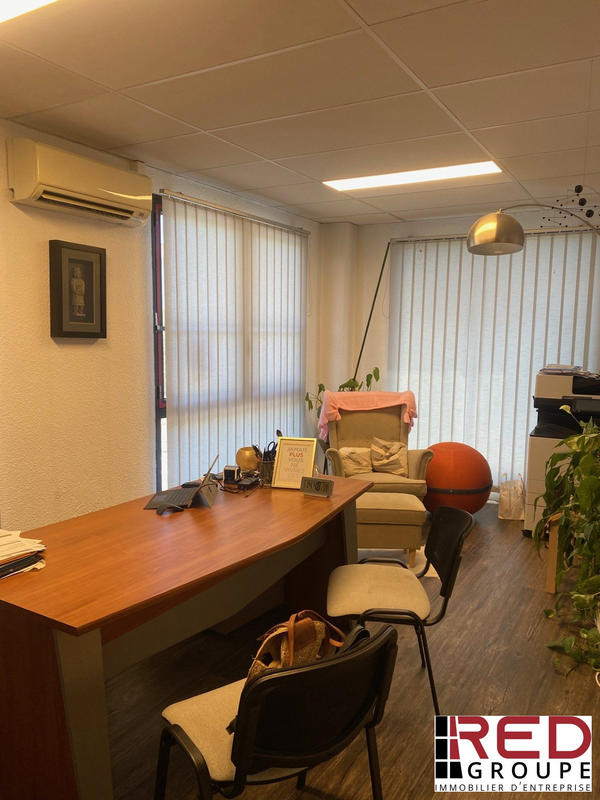 Local d'activités - 291 m²