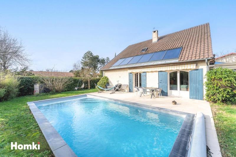 Maison - 171 m² - 8 pièces