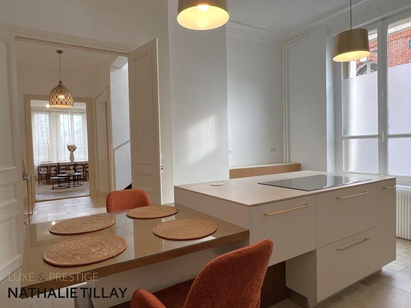 Maison bourgeoise - 236 m² - 8 pièces