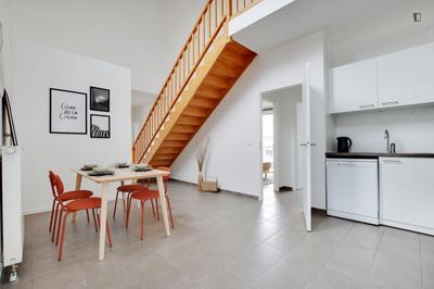 Chambre - 11 m² - 4 pièces