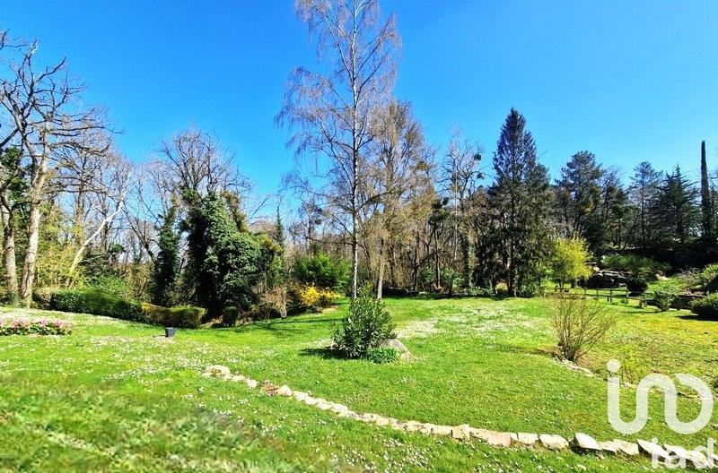 Maison - 251 m² - 10 pièces