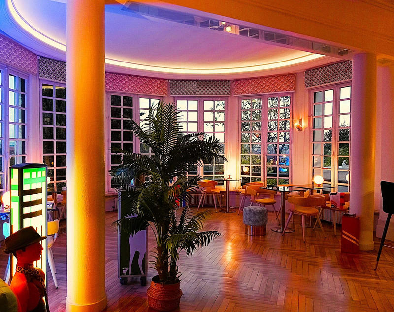 Maison - 380 m² - 10 pièces