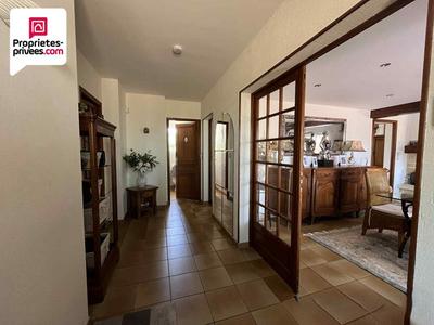 Maison - 188 m² - 7 pièces