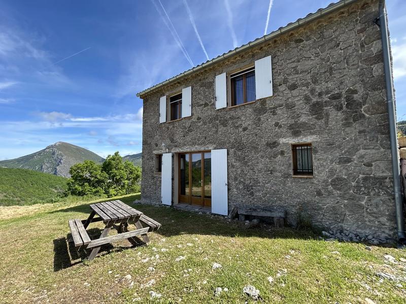 Maison - 195 m² - 8 pièces