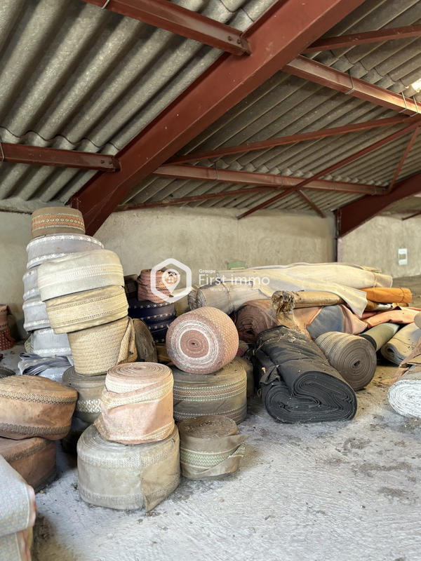 Maison ancienne - 700 m² - 4 pièces