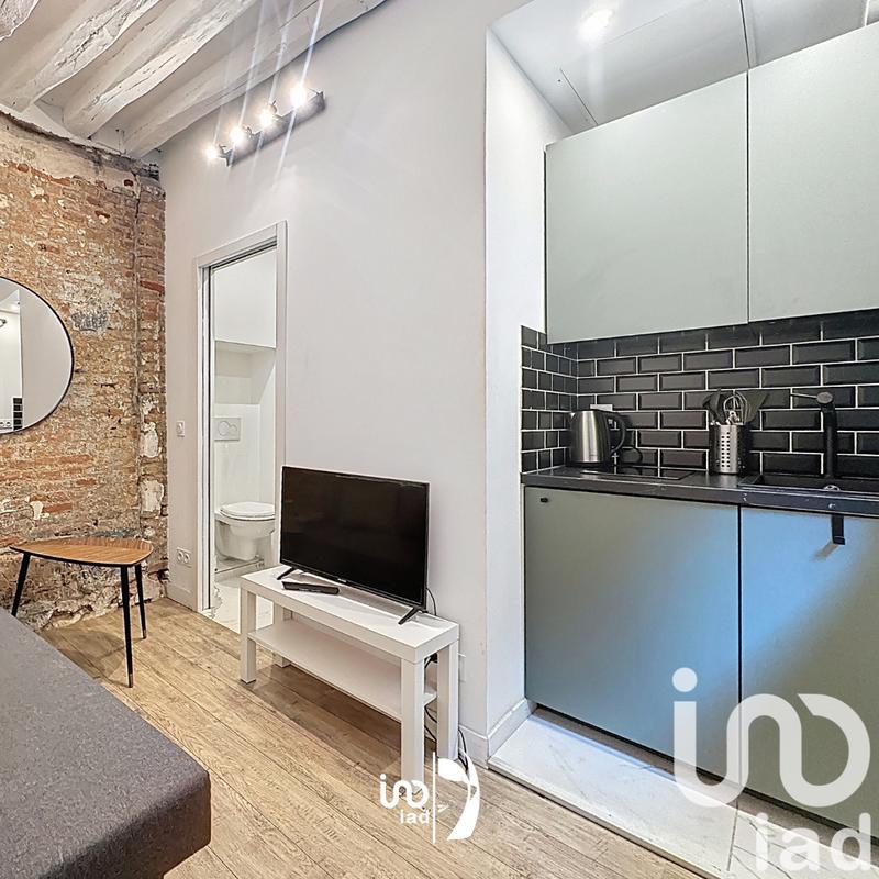 Studio - 9 m² - 1 pièce