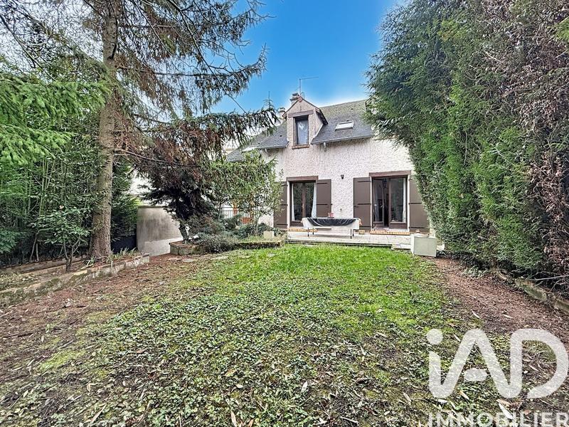 Maison - 140 m² - 7 pièces