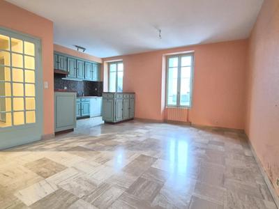 Maison ancienne - 127 m² - 8 pièces