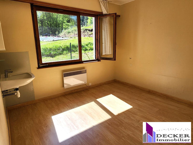 Maison - 239 m² - 10 pièces