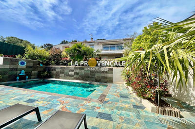 Maison - 150 m² - 5 pièces