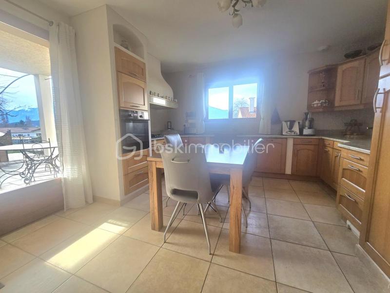 Maison - 174 m² - 6 pièces