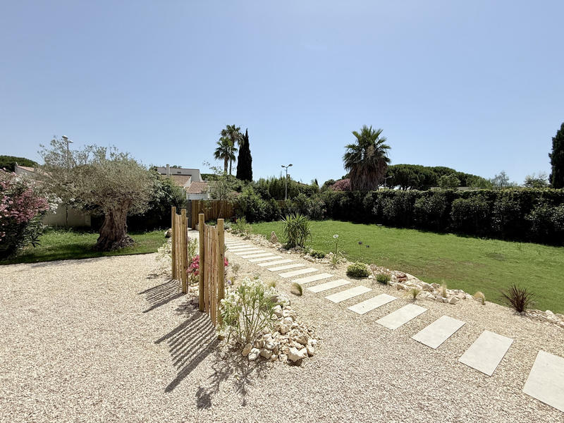 Maison - 202 m² - 6 pièces