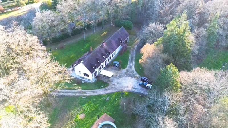 Maison - 210 m² - 6 pièces