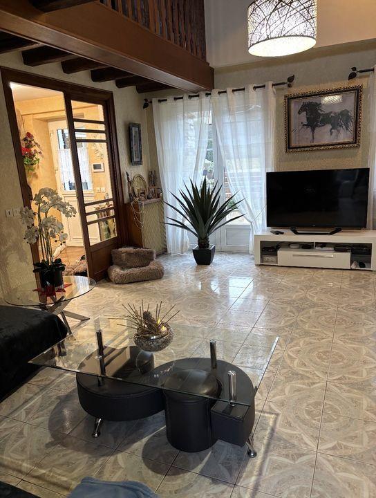 Corps de ferme - 400 m² - 10 pièces