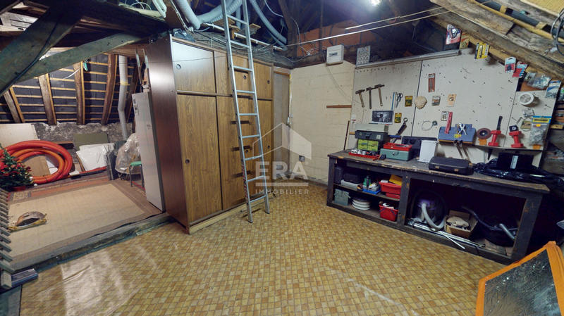 Maison - 143 m² - 7 pièces