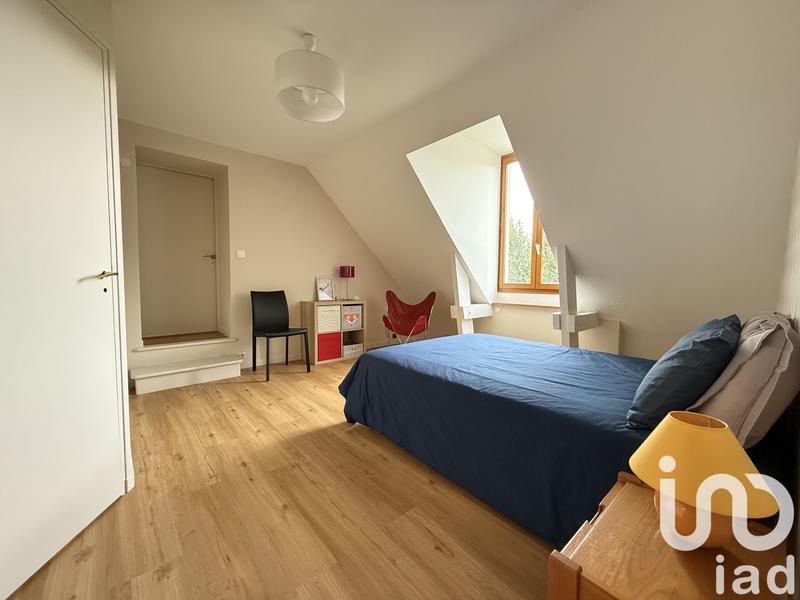 Maison - 237 m² - 10 pièces