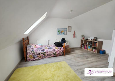 Maison - 95 m² - 5 pièces