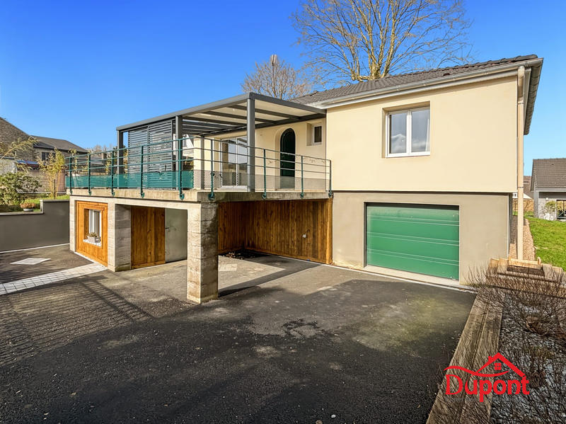 Maison - 93 m² - 5 pièces