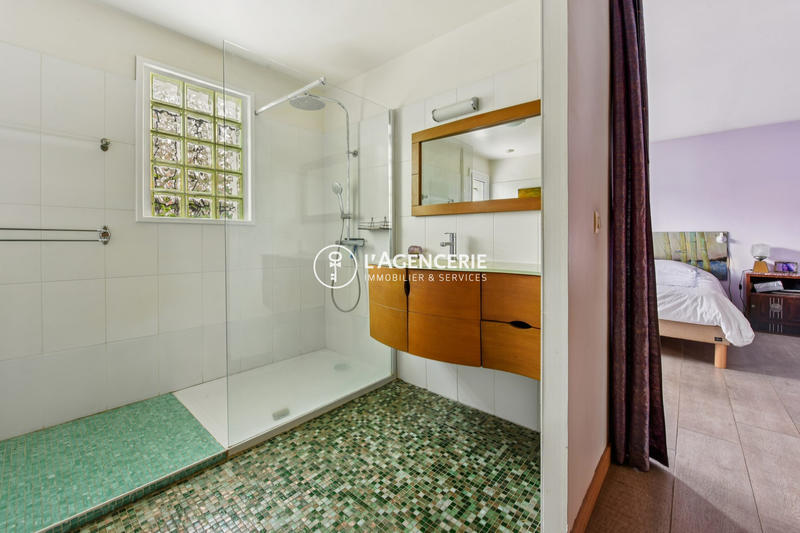 Maison traditionnelle - 139 m² - 7 pièces