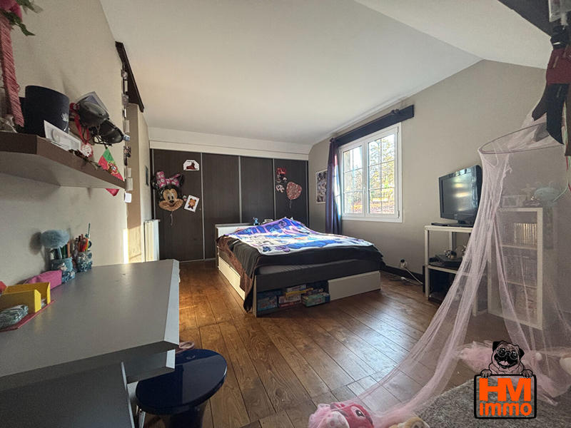 Maison - 182 m² - 6 pièces