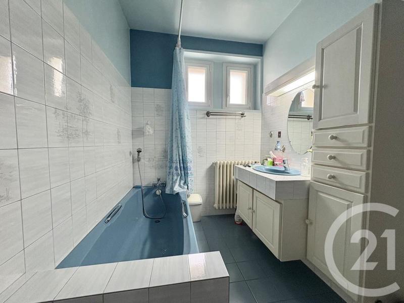 Maison - 165 m² - 6 pièces