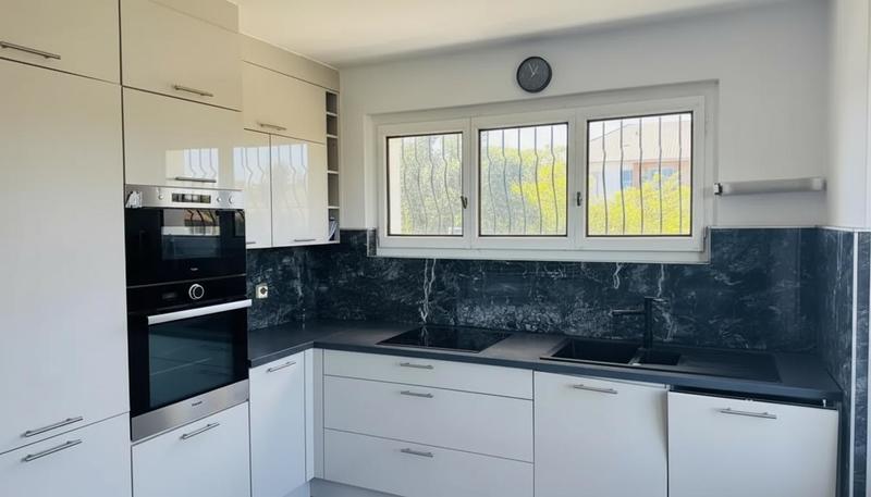 Maison traditionnelle - 145 m² - 6 pièces