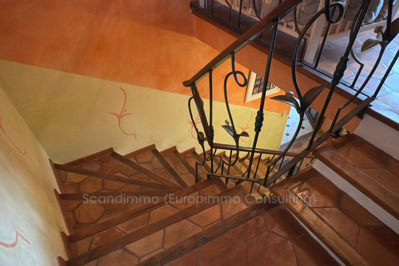 Maison - 199 m² - 5 pièces