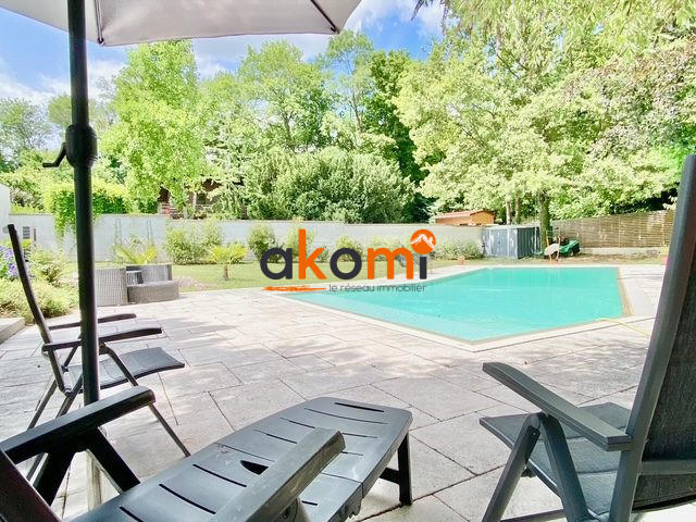 Maison - 200 m² - 5 pièces