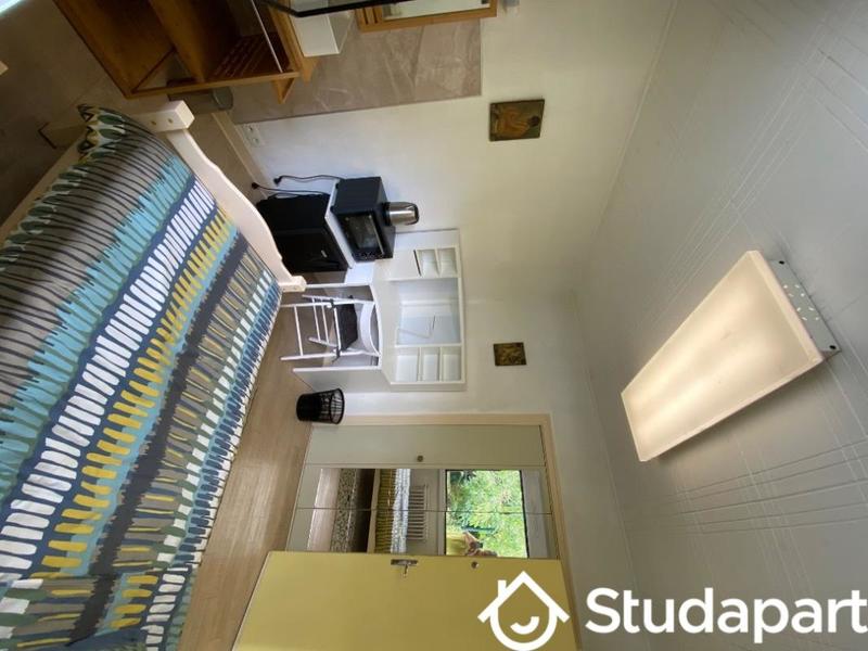 Chambre - 12 m² - 1 pièce