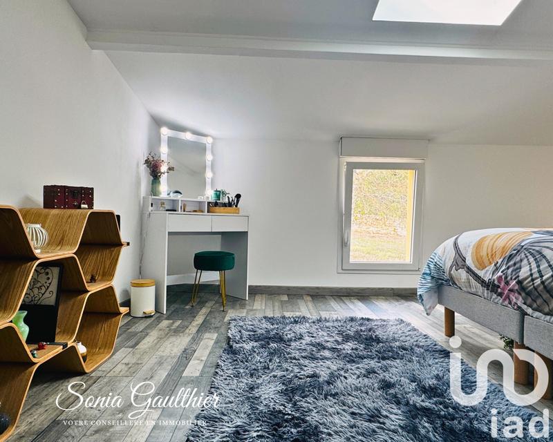 Maison - 122 m² - 4 pièces