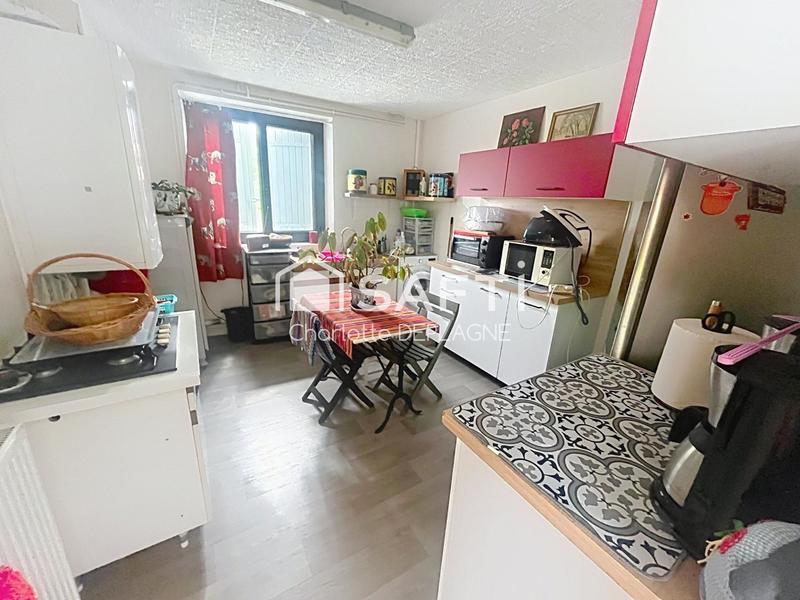 Maison - 207 m² - 9 pièces